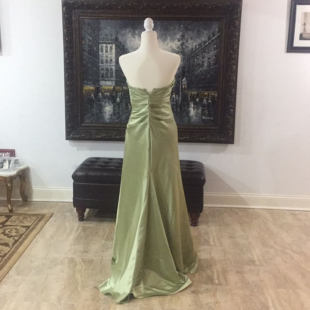 EVENING GOWN 😍 - Picture 4 of 4